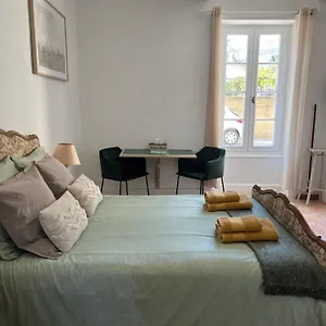 Au Petit Faubourg Apartment Grignan