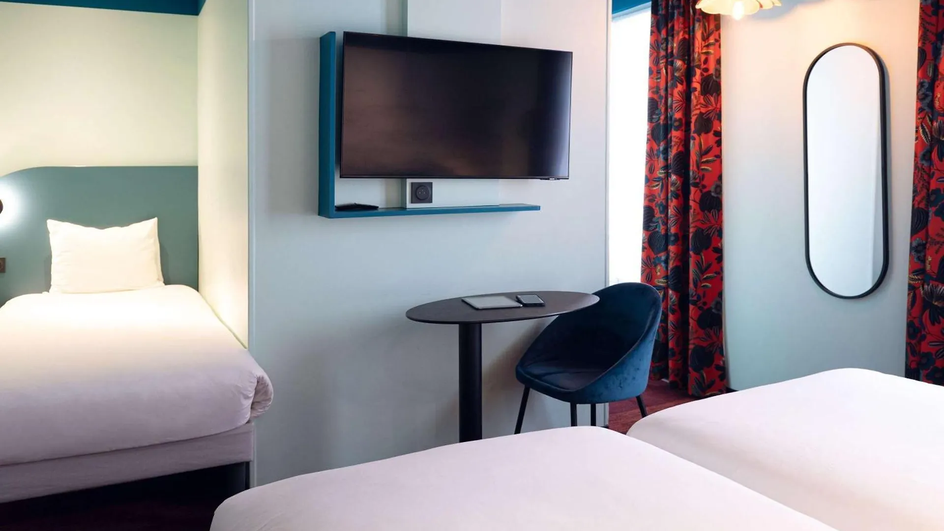Ibis Styles Paris Batignolles Hotel