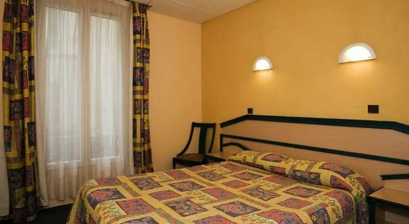Ibis Styles Paris Batignolles Hotel